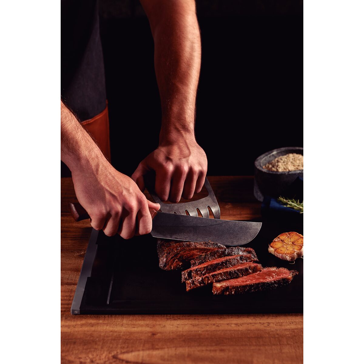 Cuchillo para carne 8" Churrasco Black. Lámina de Acero Inoxidable Oscurecido y Mango de Madera
